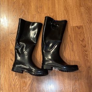 Black Sperry rain boots size 7